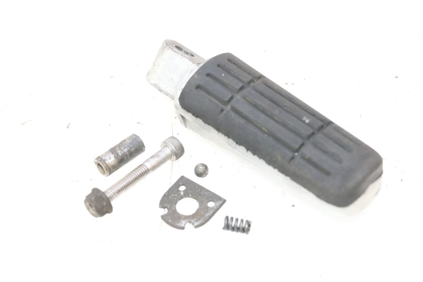photo de CALE PIED ARRIERE DROIT YAMAHA FJR 1300 (2001 - 2005) - Vue principale