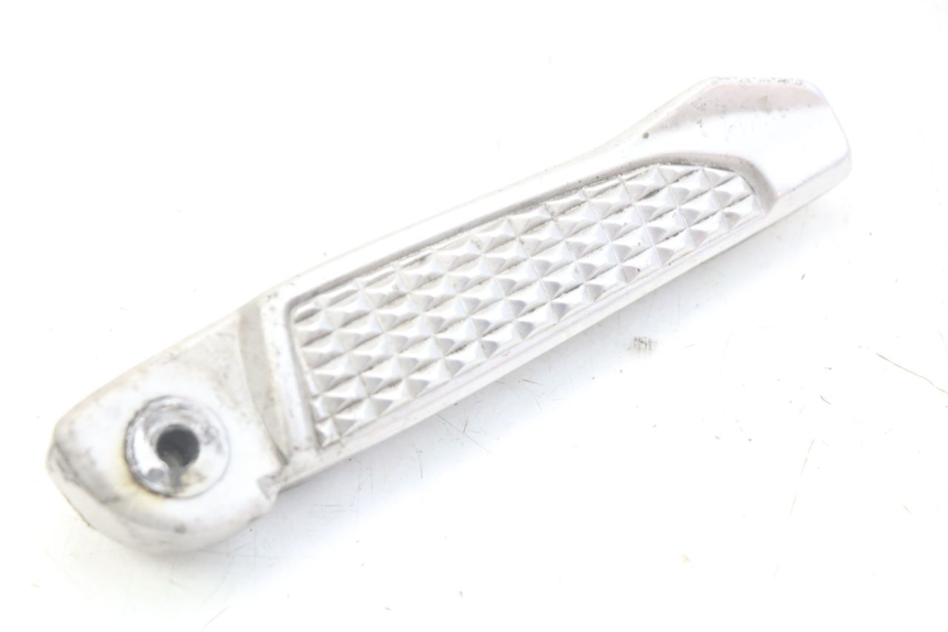 photo de CALE PIED ARRIERE DROIT HONDA FORZA 125 (2015 - 2016) - Vue principale