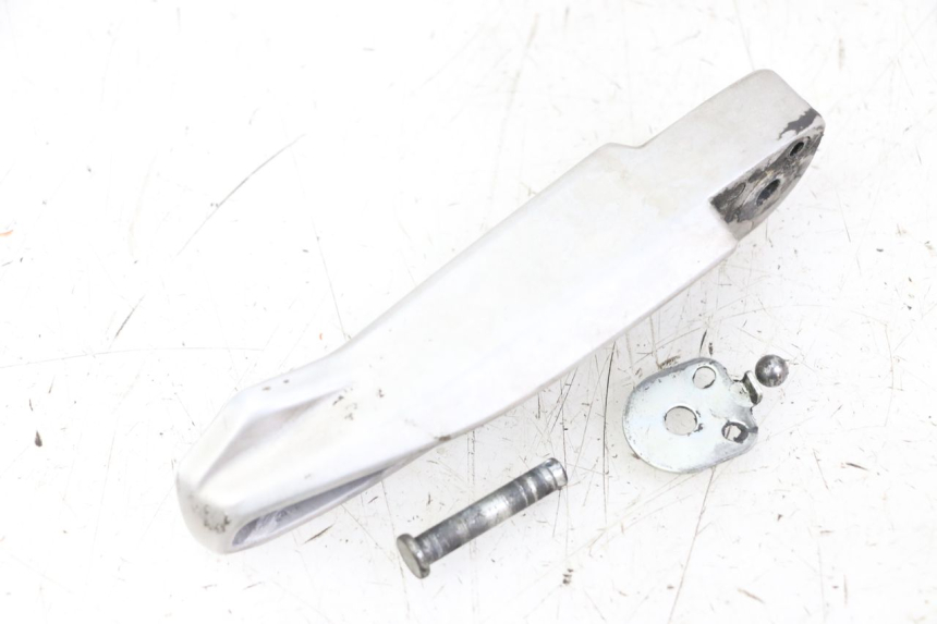 photo de CALE PIED ARRIERE DROIT HONDA FORZA 125 (2021 - 2025) - Autre angle de vue