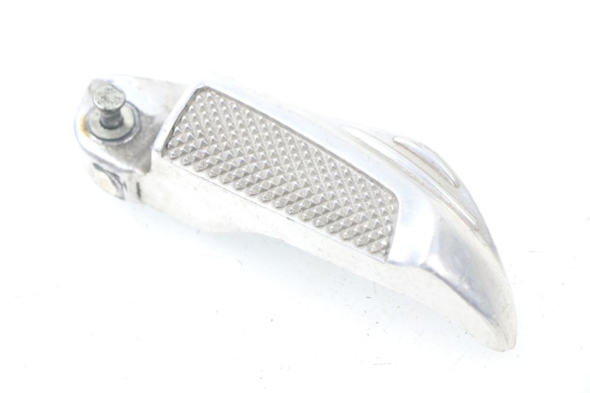 photo de CALE PIED ARRIERE DROIT HONDA NHX LEAD 110 (2008 - 2010) - Autre angle de vue