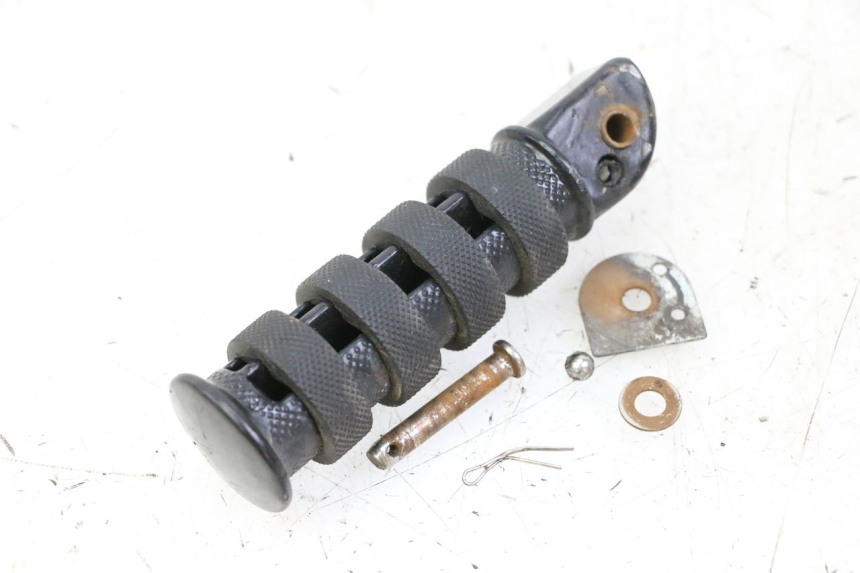 photo de CALE PIED ARRIERE DROIT KEEWAY K-LIGHT KLIGHT 125 (2018 - 2025) - Vue principale