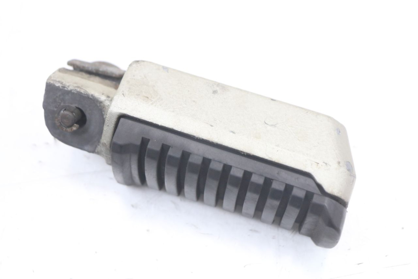 photo de CALE PIED ARRIERE DROIT KAWASAKI GTR 1000 (1994 - 2004) - Autre angle de vue