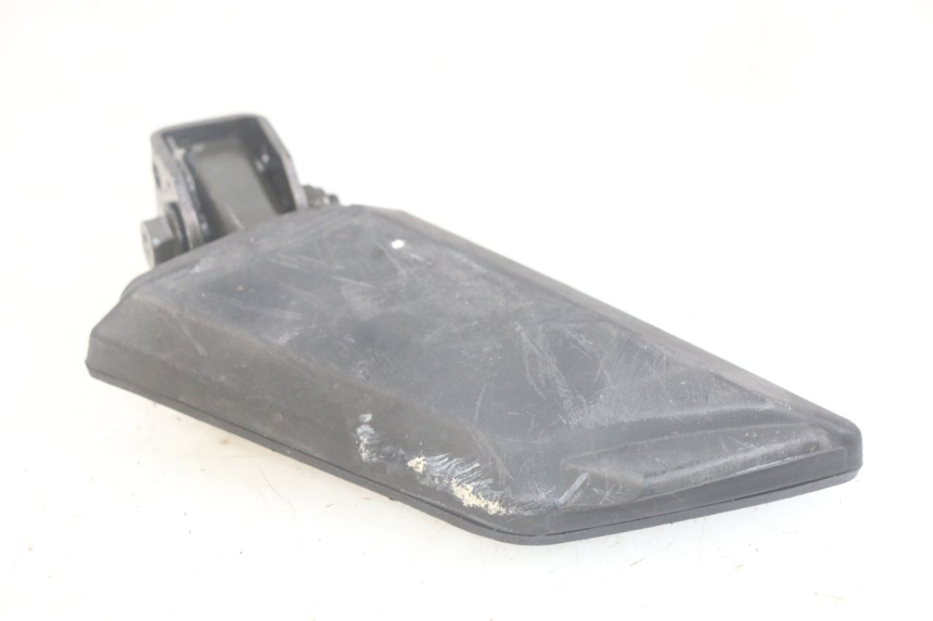 photo de CALE PIED ARRIERE DROIT PEUGEOT KISBEE 2T 50 (2010 - 2017) - Détail de la pièce