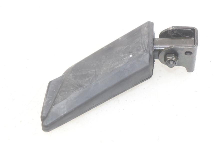 photo de CALE PIED ARRIERE DROIT PEUGEOT KISBEE 2T 50 (2010 - 2017) - Zoom état d’usage