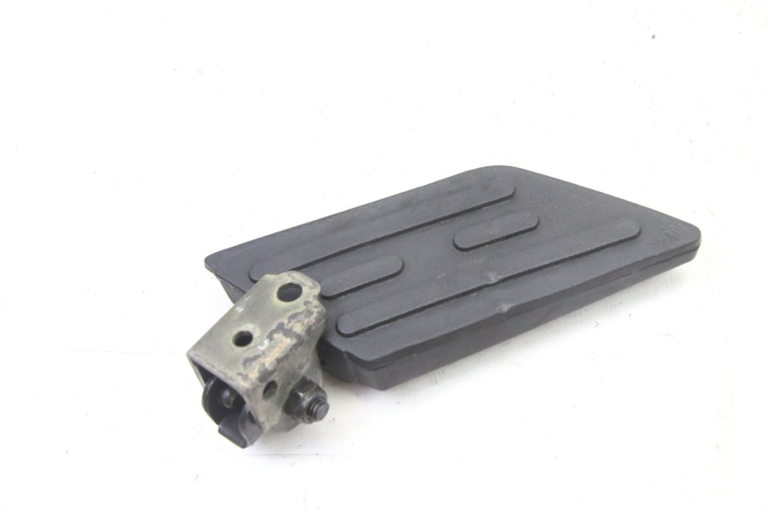 photo de CALE PIED ARRIERE DROIT PEUGEOT KISBEE 2T 50 (2018 - 2022) - Zoom état d’usage