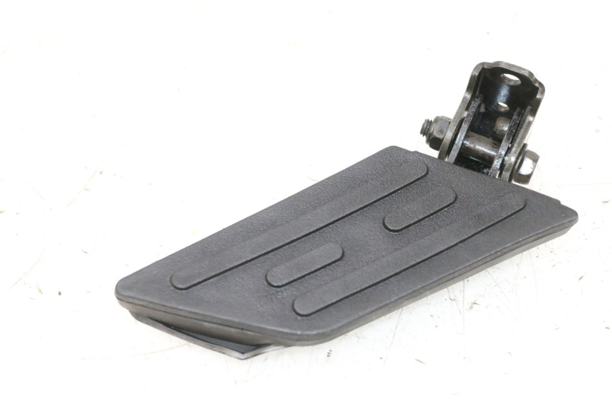 photo de CALE PIED ARRIERE DROIT PEUGEOT KISBEE 2T 50 (2010 - 2017) - Vue principale