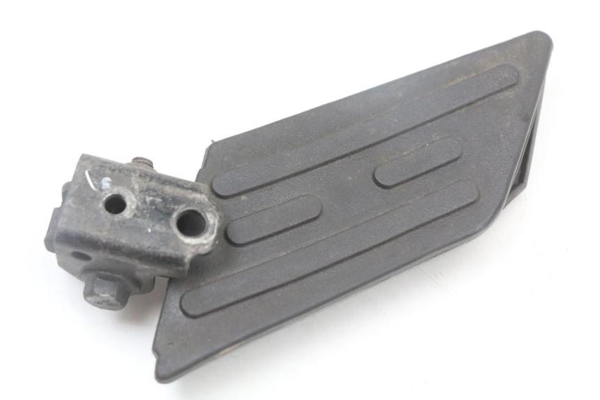 photo de CALE PIED ARRIERE DROIT PEUGEOT KISBEE 4T 50 (2018 - 2022) - Autre angle de vue