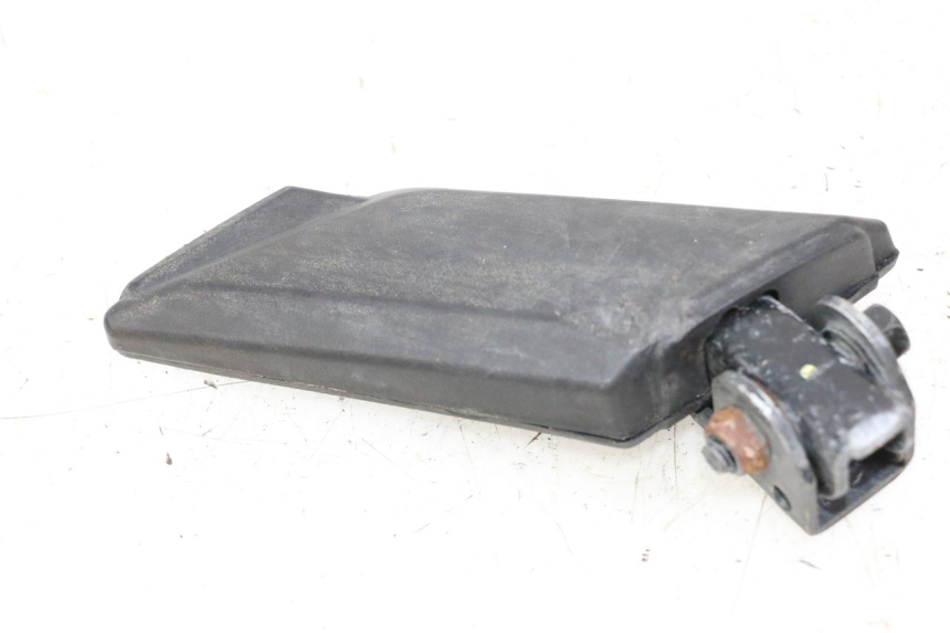 photo de CALE PIED ARRIERE DROIT PEUGEOT KISBEE 4T 50 (2018 - 2022) - Autre angle de vue