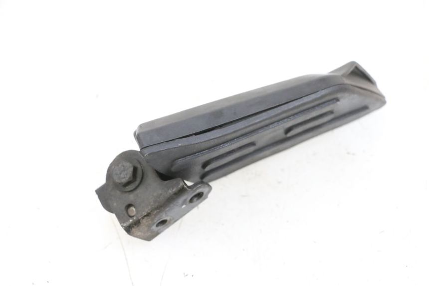 photo de CALE PIED ARRIERE DROIT PEUGEOT KISBEE 4T 50 (2010 - 2017) - Détail de la pièce