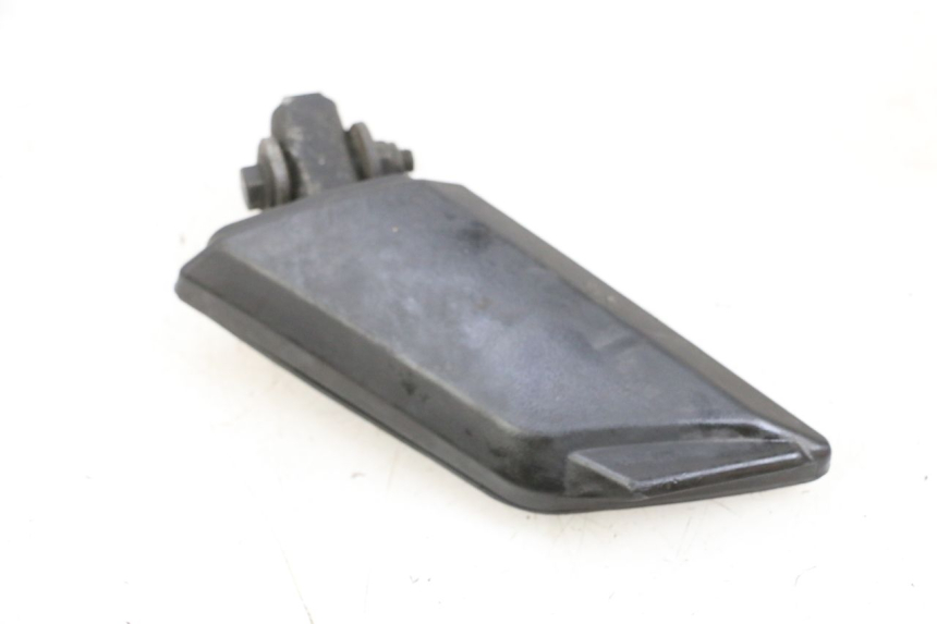 photo de CALE PIED ARRIERE DROIT PEUGEOT KISBEE 4T 50 (2010 - 2017) - Zoom état d’usage