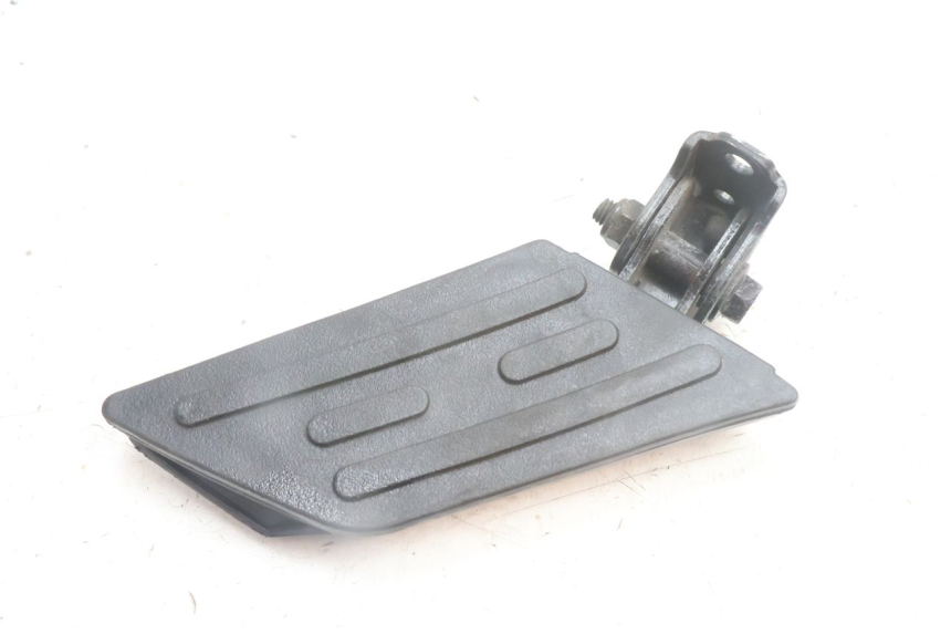photo de CALE PIED ARRIERE DROIT PEUGEOT KISBEE 4T 50 (2010 - 2017) - Vue principale