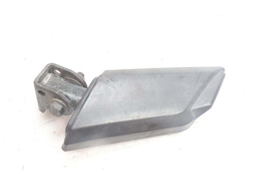 photo de CALE PIED ARRIERE DROIT PEUGEOT KISBEE 4T 50 (2010 - 2017) - Autre angle de vue