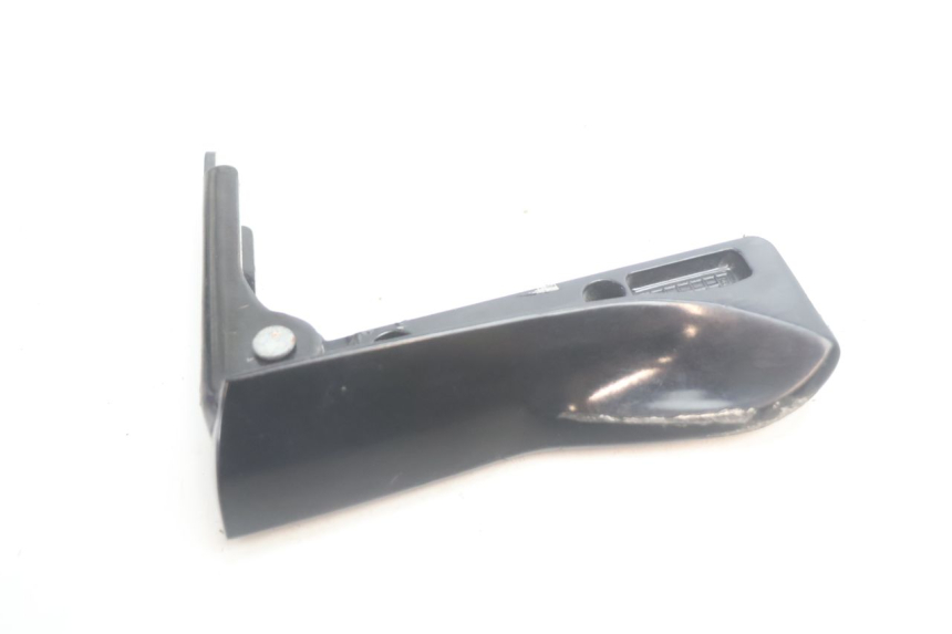 photo de CALE PIED ARRIERE DROIT PIAGGIO MP3 HPE 530 (2022 - 2026) - Zoom état d’usage