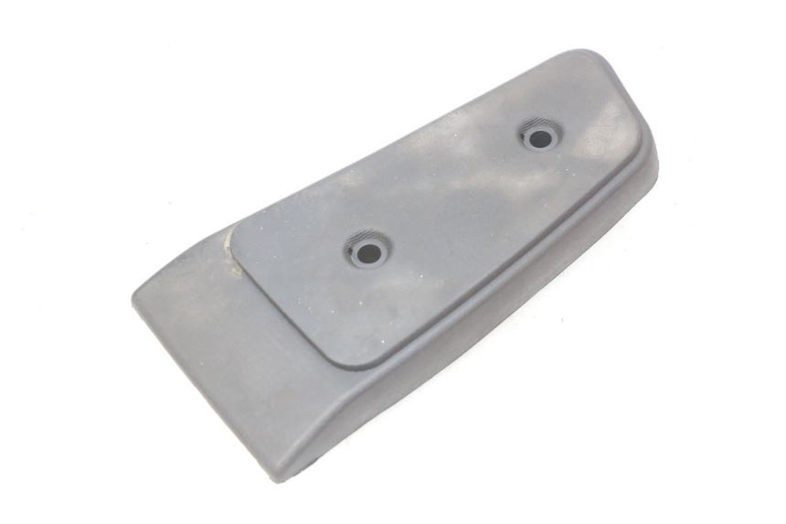 photo de CALE PIED ARRIERE DROIT PIAGGIO MP3 LT 300 (2010 - 2016) - Zoom état d’usage