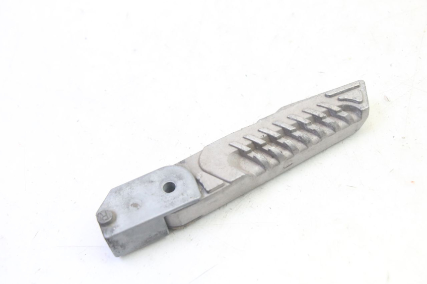 photo de CALE PIED ARRIERE DROIT KYMCO LIKE 4T 50 (2019 - 2025) - Détail de la pièce