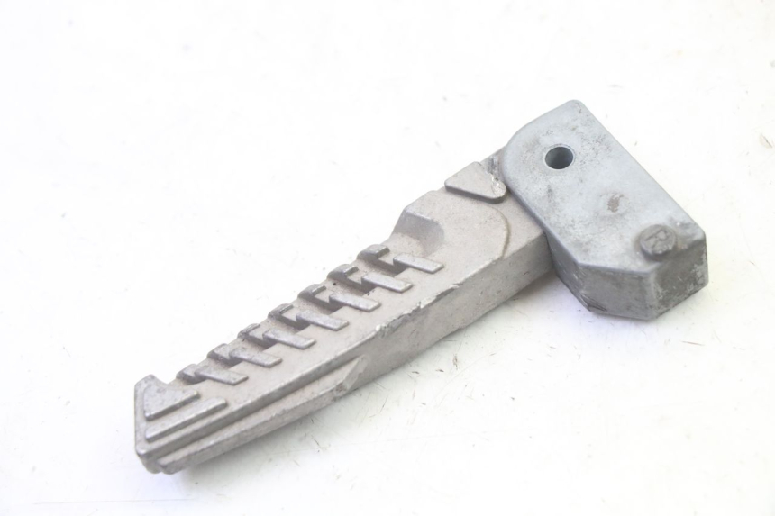 photo de CALE PIED ARRIERE DROIT KYMCO LIKE 4T 50 (2019 - 2025) - Zoom état d’usage