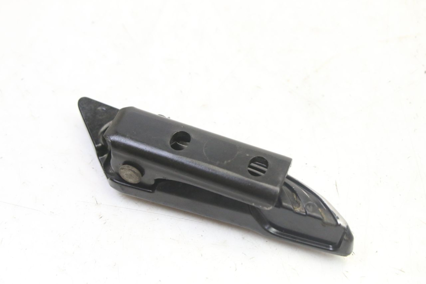 photo de CALE PIED ARRIERE DROIT PIAGGIO NEW TYPHOON 50 (2018 - 2021) - Zoom état d’usage