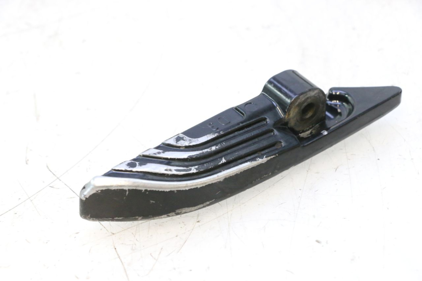 photo de CALE PIED ARRIERE DROIT PIAGGIO NEW TYPHOON 50 (2018 - 2021) - Points de fixation