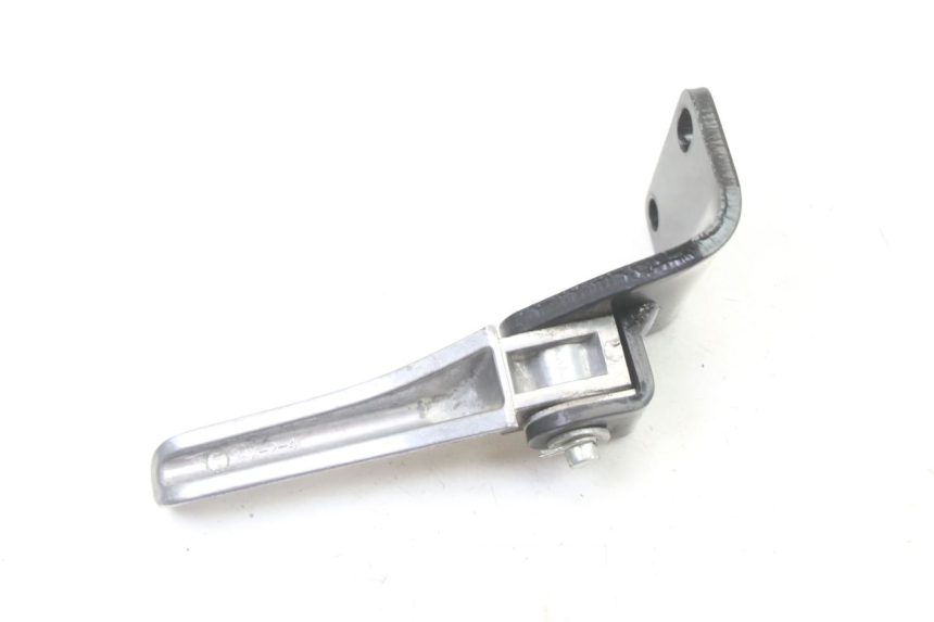 photo de CALE PIED ARRIERE DROIT PIAGGIO NRG POWER PUREJET 50 (2018 - 2021) - Autre angle de vue