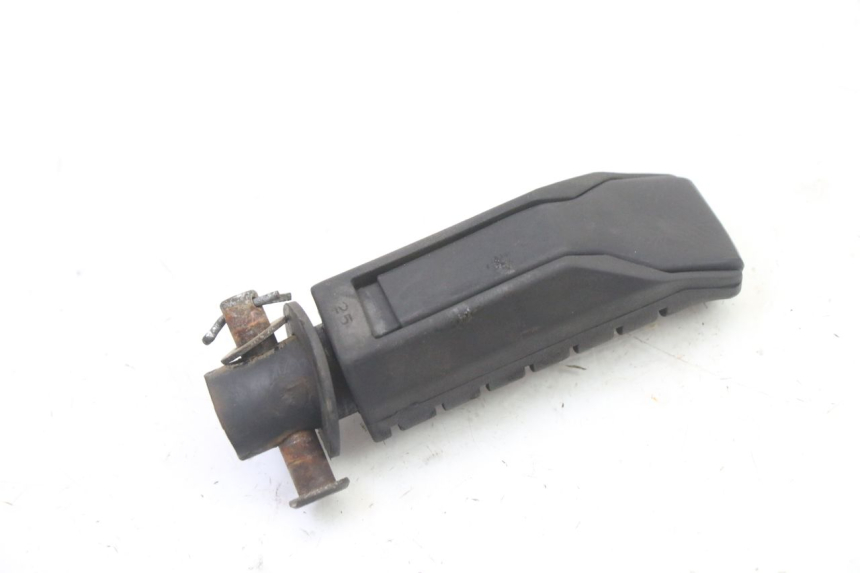 photo de CALE PIED ARRIERE DROIT HONDA NTV DEAUVILLE ABS 700 (2007 - 2016) - Gros plan technique