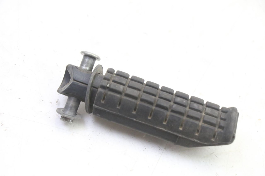 photo de CALE PIED ARRIERE DROIT HONDA NTV DEAUVILLE 650 (2001 - 2006) - Vue principale