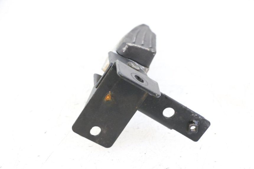 photo de CALE PIED ARRIERE DROIT PEUGEOT CITYSTAR 50 (2013 - 2017) - Autre angle de vue