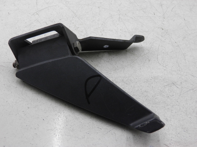 photo de CALE PIED ARRIERE DROIT PEUGEOT GEOPOLIS 250 (2006 - 2008) - Points de fixation