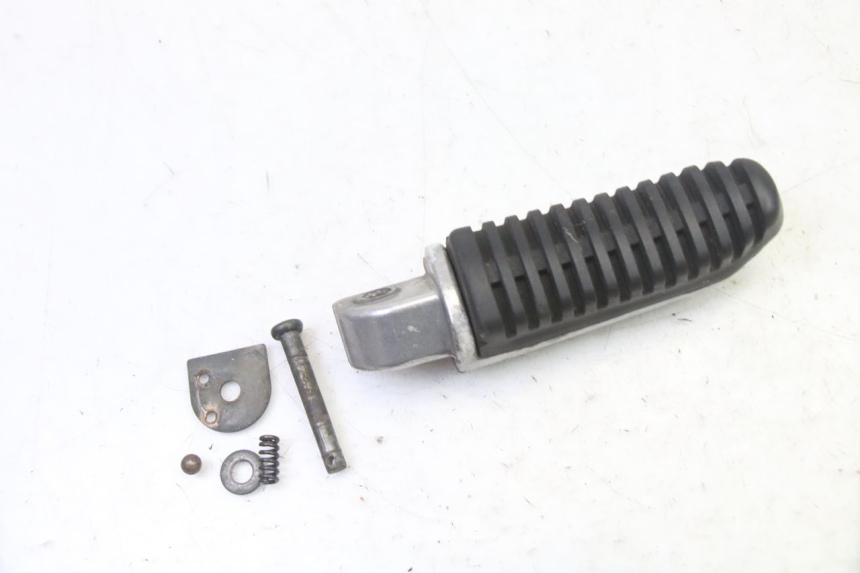 photo de CALE PIED ARRIERE DROIT MAG POWER R-STREET 50 (2016 - 2025) - Détail de la pièce