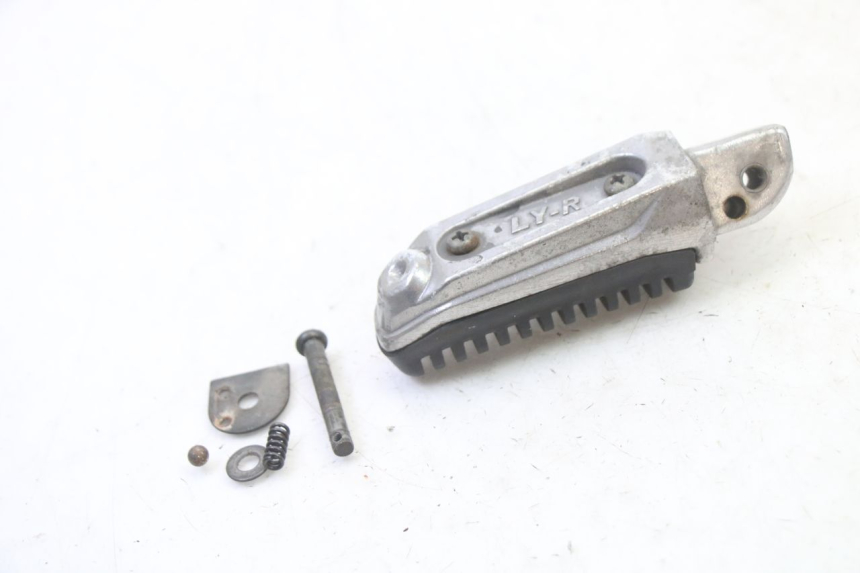 photo de CALE PIED ARRIERE DROIT MAG POWER R-STREET 50 (2016 - 2025) - Vue d’ensemble