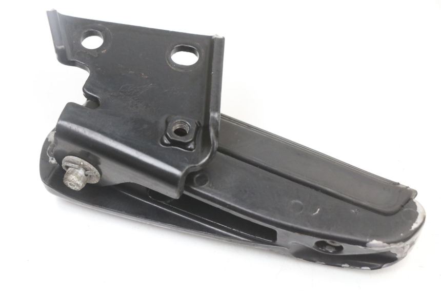 photo de CALE PIED ARRIERE DROIT GILERA RUNNER SP 50 (2009 - 2017) - Détail de la pièce