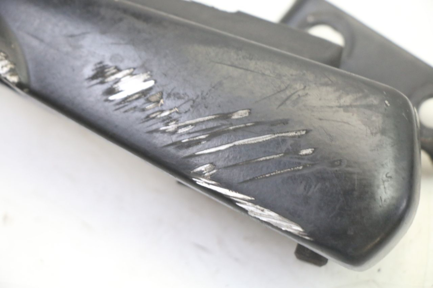 photo de CALE PIED ARRIERE DROIT GILERA RUNNER SP 50 (2006 - 2008) - Zoom état d’usage