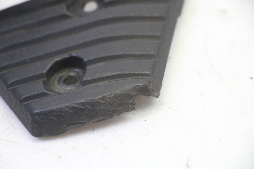 photo de CALE PIED ARRIERE DROIT APRILIA SR R 2T LC 50 (2018 - 2021) - Détail de la pièce