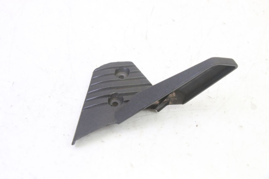 photo de CALE PIED ARRIERE DROIT APRILIA SR R 2T LC 50 (2018 - 2021) - Zoom état d’usage