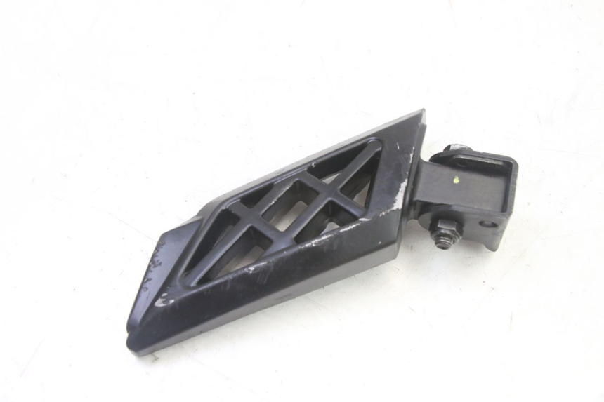 photo de CALE PIED ARRIERE DROIT PEUGEOT STREETZONE I 2T 50 (2018 - 2020) - Points de fixation