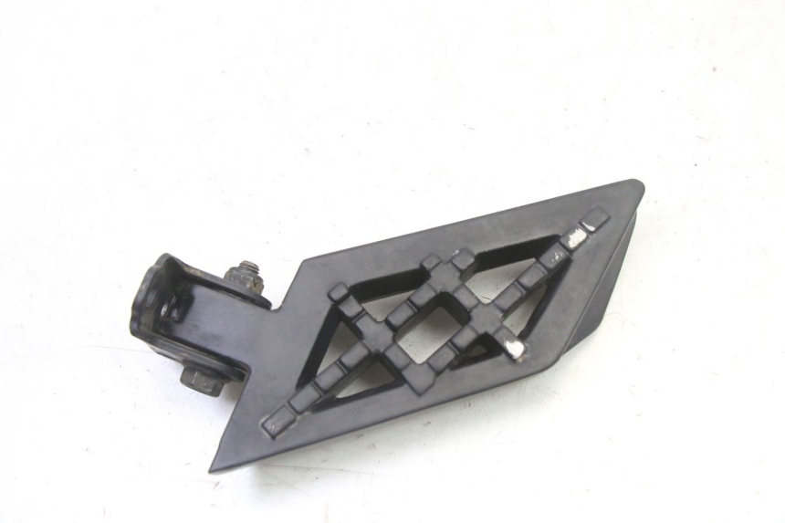 photo de CALE PIED ARRIERE DROIT PEUGEOT STREETZONE I NAKED 2T 50 (2018 - 2020) - Détail de la pièce