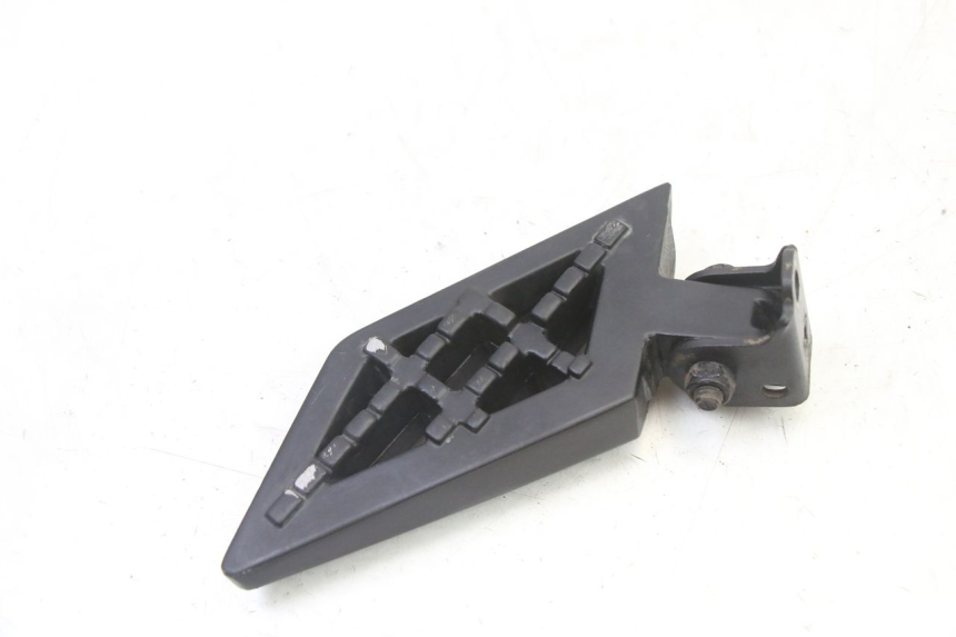 photo de CALE PIED ARRIERE DROIT PEUGEOT STREETZONE I NAKED 2T 50 (2018 - 2020) - Zoom état d’usage