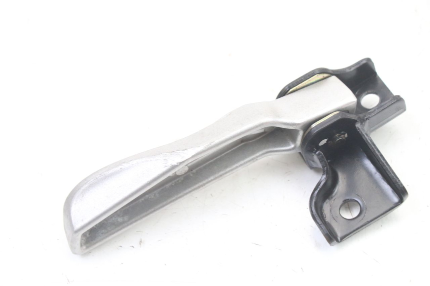 photo de CALE PIED ARRIERE DROIT PEUGEOT TWEET 4T 50 (2023 - 2025) - Gros plan technique