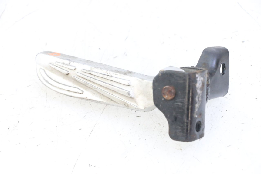 photo de CALE PIED ARRIERE DROIT PEUGEOT TWEET PRO CARGO 50 (2018 - 2022) - État de surface