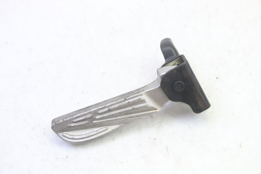 photo de CALE PIED ARRIERE DROIT PEUGEOT TWEET PRO EFI 4T 50 (2021 - 2022) - Zoom état d’usage