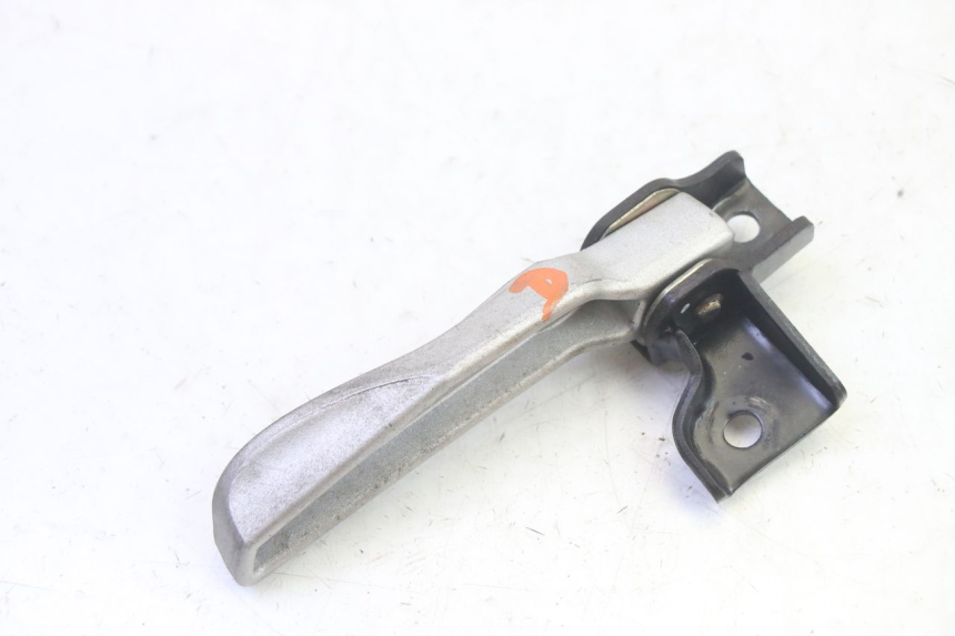 photo de CALE PIED ARRIERE DROIT PEUGEOT TWEET PRO EFI 4T 50 (2021 - 2022) - Vue d’ensemble