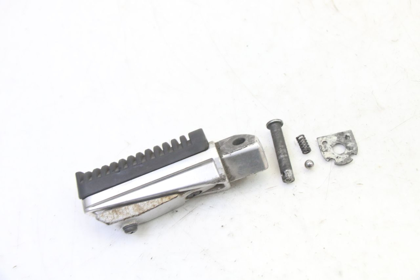 photo de CALE PIED ARRIERE DROIT YAMAHA XJ6 ABS 600 (2008 - 2016) - Zoom état d’usage