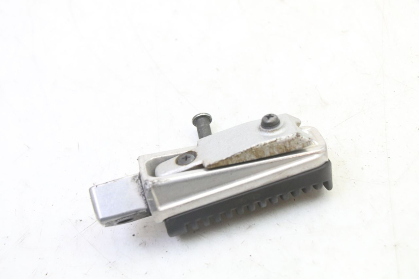 photo de CALE PIED ARRIERE DROIT YAMAHA XJ6 ABS 600 (2008 - 2016) - Gros plan technique