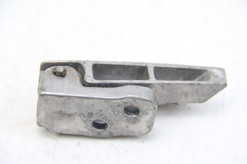 photo de CALE PIED ARRIERE GAUCHE ECCITY ARTELEC 670 1 (2013 - 2017) - Gros plan technique