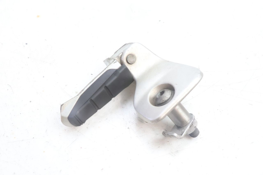 photo de CALE PIED ARRIERE GAUCHE BMW C1 125 (2000 - 2003) - Points de fixation