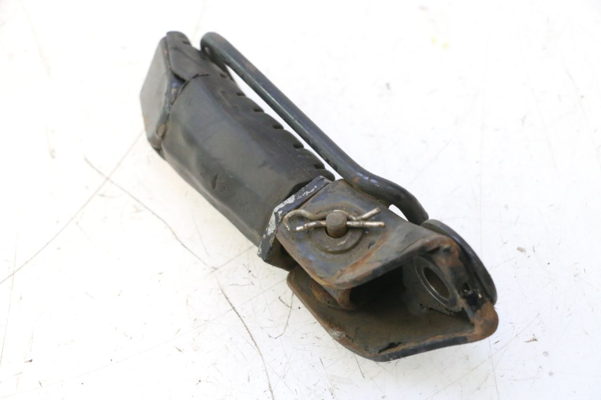 photo de CALE PIED ARRIERE GAUCHE HONDA CB TWO FIFTY 250 (1991 - 2002) - Autre angle de vue