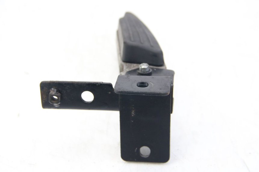 photo de CALE PIED ARRIERE GAUCHE PEUGEOT CITYSTAR 125 (2011 - 2017) - Zoom état d’usage