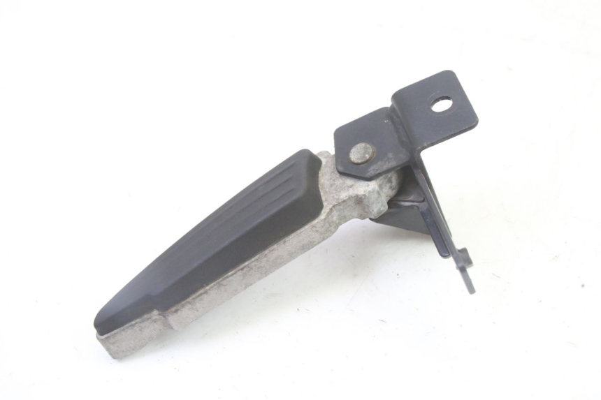 photo de CALE PIED ARRIERE GAUCHE PEUGEOT CITYSTAR 50 (2013 - 2017) - Zoom état d’usage