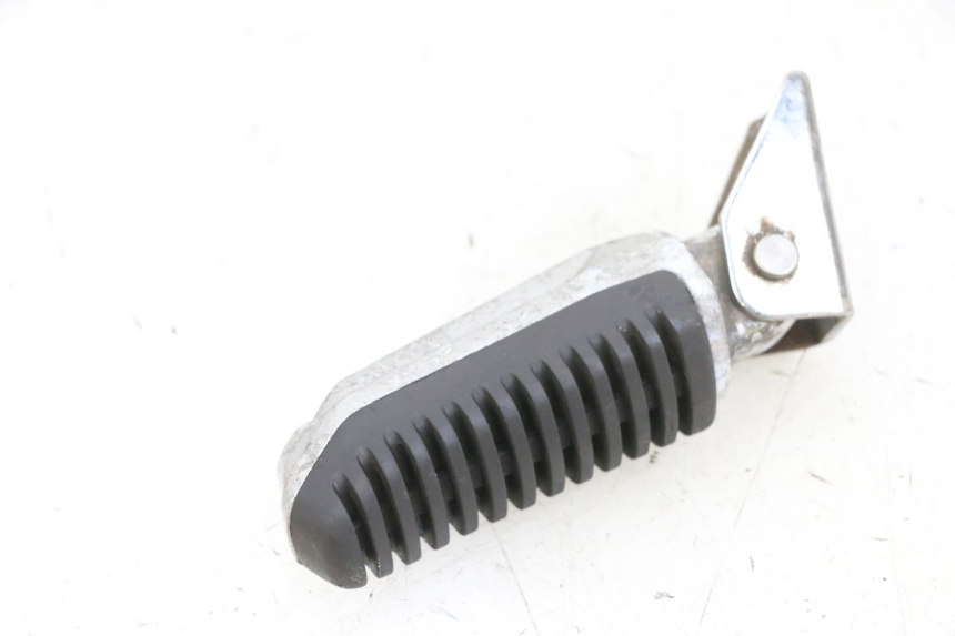 photo de CALE PIED ARRIERE GAUCHE KSR CODE 125 (2018 - 2020) - Vue principale