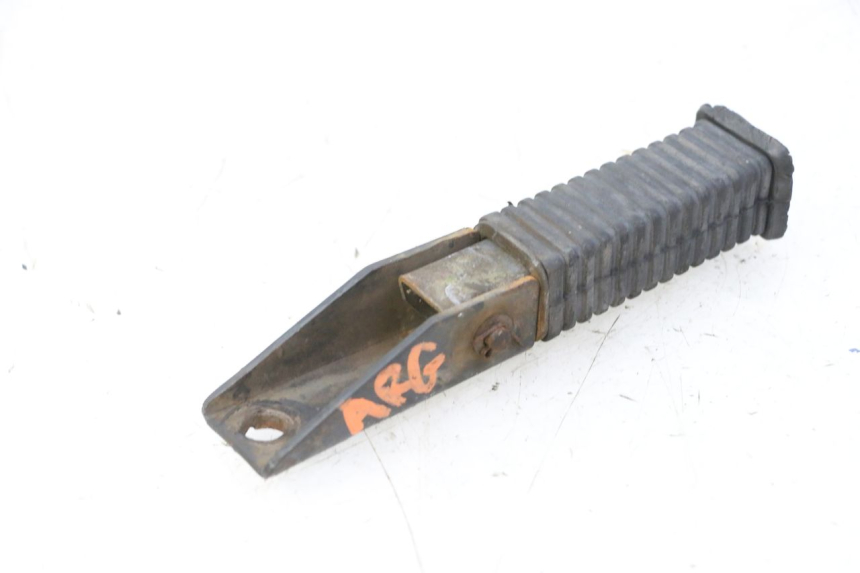 photo de CALE PIED ARRIERE GAUCHE SKYTEAM DAX REPLICA 110 (2005 - 2015) - Vue principale