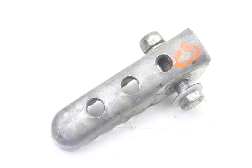 photo de CALE PIED ARRIERE GAUCHE DERBI SENDA SM DRD X-TREME 50 (2011 - 2017) - Autre angle de vue